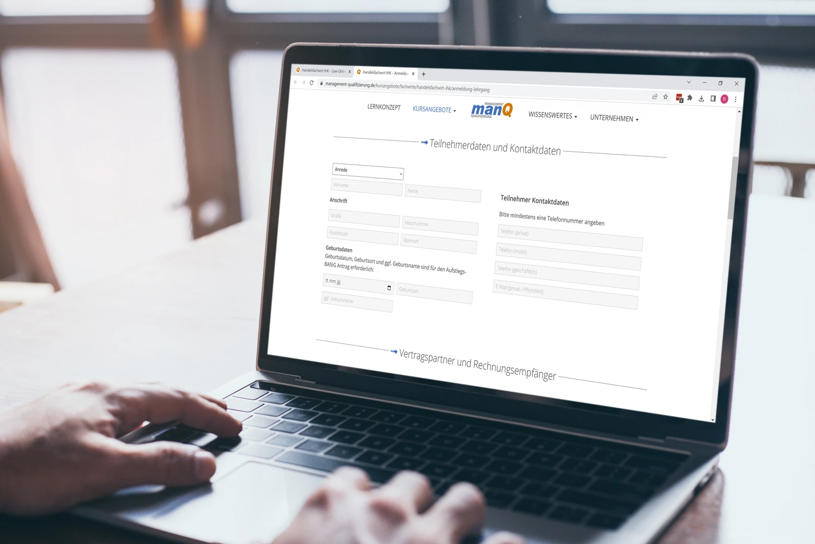 Screen zeigt Anmeldemaske zur Online-Anmeldung zum Lehrgang Berufsspezialist für Softwareentwicklung IHK