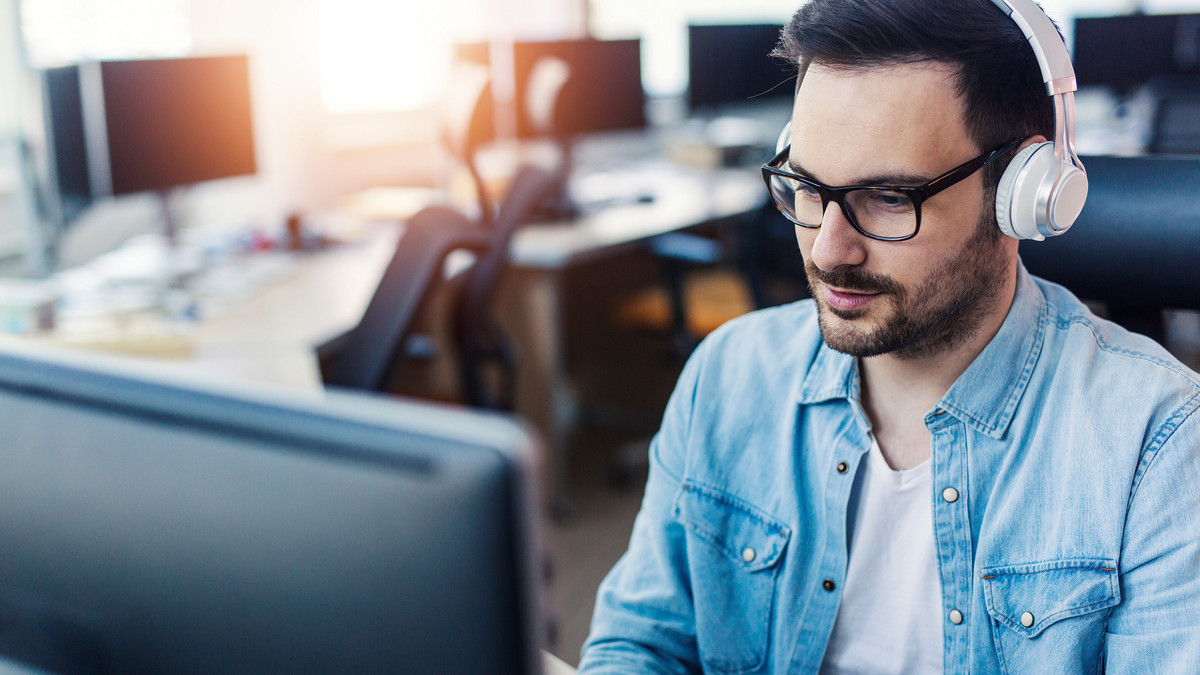 Informationen zum Lehrgang Berufsspezialist für IT-Beratung per E-Mail anfordern